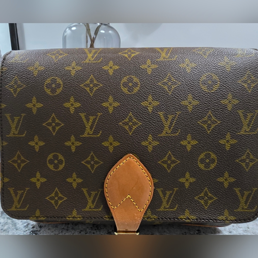 ‼️NOT AVAILBLE‼️Vintage Louis Vuitton CARTOUCHIERE GM Crossbody Bag